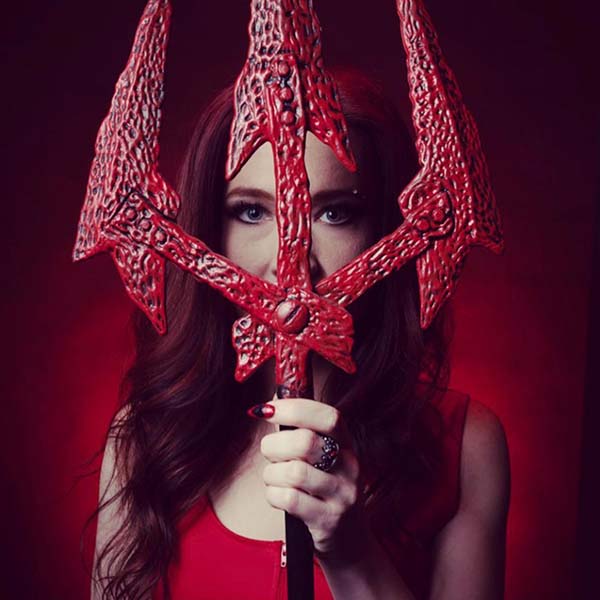 Delivering a fiery recount of LA, Ch3ls unveils “Hellbound”.